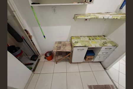 Apartamento à venda com 52m², 2 quartos e sem vaga Apartamento à venda com 52m², 2 quartos e sem vagaCozinha e Área de Serviço