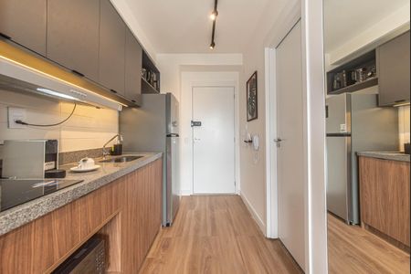 Cozinha de kitnet/studio para alugar com 1 quarto, 24m² em Vila Cordeiro, São Paulo