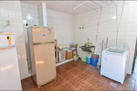 Casa à venda com 504m², 4 quartos e 3 vagas Casa à venda com 504m², 4 quartos e 3 vagasÁrea de Serviço