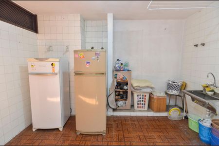 Casa à venda com 504m², 4 quartos e 3 vagas Casa à venda com 504m², 4 quartos e 3 vagasÁrea de Serviço