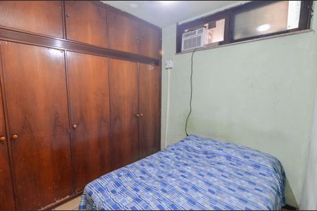 Casa à venda com 504m², 4 quartos e 3 vagas Casa à venda com 504m², 4 quartos e 3 vagasQuarto de Serviço