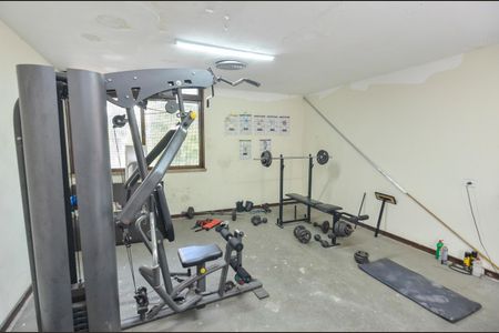 Casa à venda com 504m², 4 quartos e 3 vagas Casa à venda com 504m², 4 quartos e 3 vagasQuarto 3