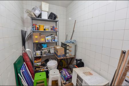 Casa à venda com 504m², 4 quartos e 3 vagas Casa à venda com 504m², 4 quartos e 3 vagasQuarto de Serviço