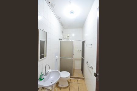 Casa à venda com 504m², 4 quartos e 3 vagas Casa à venda com 504m², 4 quartos e 3 vagasBanheiro de Serviço