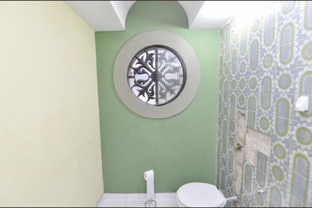Casa à venda com 504m², 4 quartos e 3 vagas Casa à venda com 504m², 4 quartos e 3 vagasLavabo