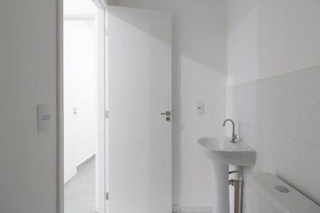 Apartamento para alugar com 41m², 2 quartos e 1 vaga Apartamento para alugar com 41m², 2 quartos e 1 vagaBanheiro