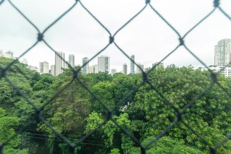 Apartamento à venda com 132m², 3 quartos e 2 vagas Apartamento à venda com 132m², 3 quartos e 2 vagasVaranda - vista