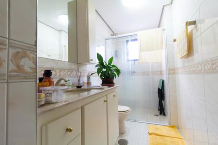 Apartamento à venda com 132m², 3 quartos e 2 vagas Apartamento à venda com 132m², 3 quartos e 2 vagasBanheiro 2