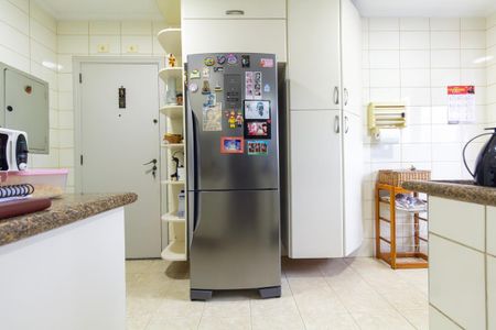 Apartamento à venda com 132m², 3 quartos e 2 vagas Apartamento à venda com 132m², 3 quartos e 2 vagasCozinha