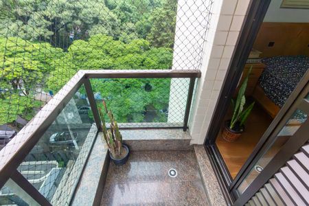 Apartamento à venda com 132m², 3 quartos e 2 vagas Apartamento à venda com 132m², 3 quartos e 2 vagasSacada