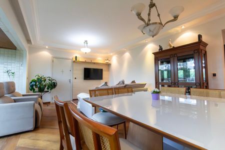 Apartamento à venda com 132m², 3 quartos e 2 vagas Apartamento à venda com 132m², 3 quartos e 2 vagasSala