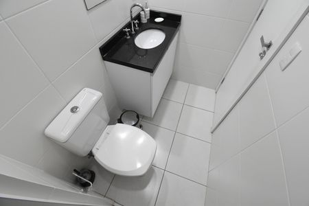 Banheiro da Suíte de apartamento para alugar com 1 quarto, 43m² em Centro, Curitiba