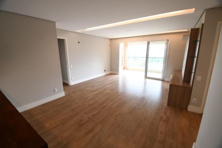 Sala de apartamento para alugar com 4 quartos, 133m² em Jardim Madalena, Campinas
