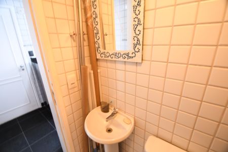 Apartamento para alugar com 133m², 4 quartos e 2 vagasBanheiro de serviço