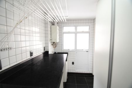 Apartamento para alugar com 133m², 4 quartos e 2 vagasÁrea de Serviço