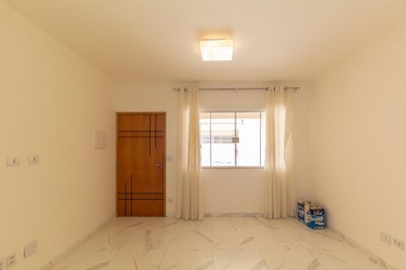 Casa para alugar com 130m², 3 quartos e 2 vagasSala