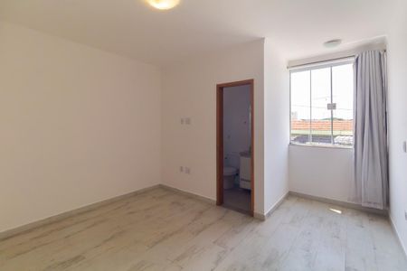 Casa para alugar com 130m², 3 quartos e 2 vagasSuíte