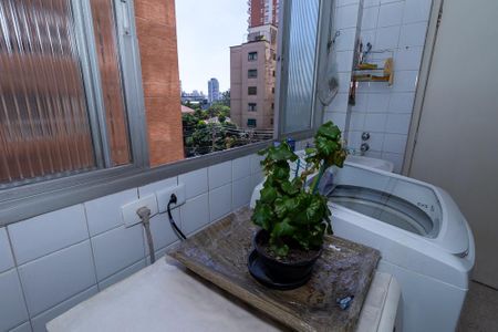 Apartamento à venda com 117m², 3 quartos e 1 vagaÁrea de Serviço