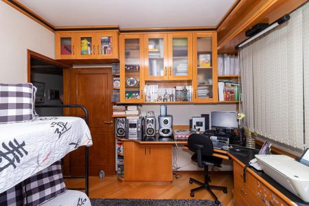 Apartamento à venda com 117m², 3 quartos e 1 vagaQuarto 2