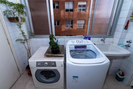 Apartamento à venda com 117m², 3 quartos e 1 vagaÁrea de Serviço