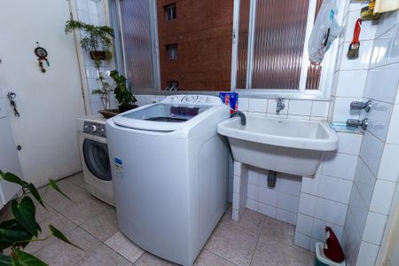 Apartamento à venda com 117m², 3 quartos e 1 vagaÁrea de Serviço