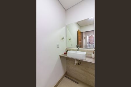 Casa à venda com 134m², 3 quartos e 3 vagasBanheiro