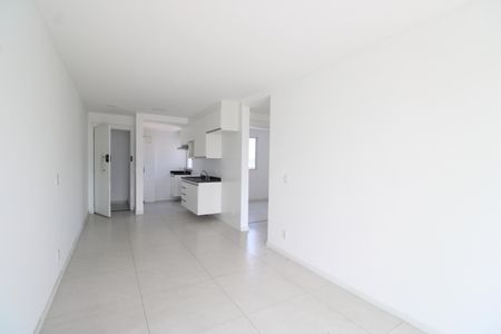 Sala de apartamento à venda com 2 quartos, 57m² em Taquara, Rio de Janeiro