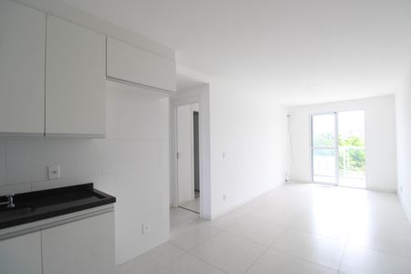 Sala de apartamento à venda com 2 quartos, 57m² em Taquara, Rio de Janeiro