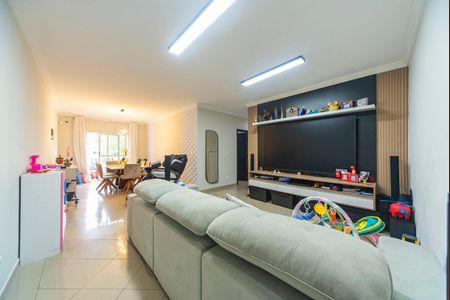 Sala de apartamento para alugar com 3 quartos, 120m² em Vila Pires, Santo André
