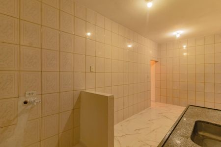 Casa para alugar com 1 quarto, 55m² em Cidade Domitila, São Paulo