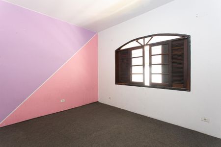 Casa à venda com 263m², 3 quartos e 2 vagasQuarto 2