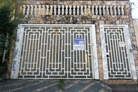 Casa à venda com 263m², 3 quartos e 2 vagasFachada