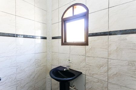 Casa à venda com 263m², 3 quartos e 2 vagasBanheiro 1