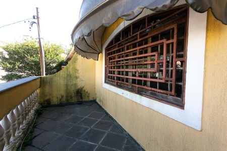 Casa à venda com 263m², 3 quartos e 2 vagasVaranda