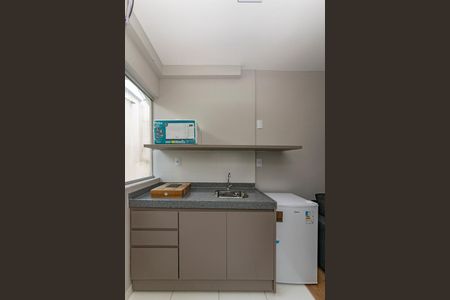 Cozinha de kitnet/studio para alugar com 1 quarto, 20m² em Vila Amaral, Belo Horizonte