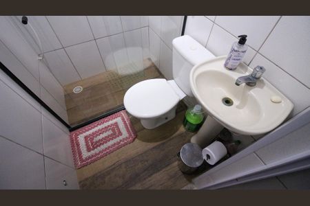 Casa à venda com 240m², 4 quartos e 3 vagasBanheiro 2