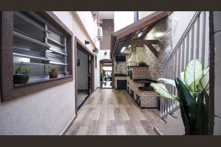 Casa à venda com 240m², 4 quartos e 3 vagas Casa à venda com 240m², 4 quartos e 3 vagasChurrasqueira