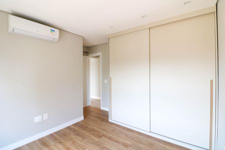 Apartamento à venda com 82m², 2 quartos e 2 vagasSuíte 1