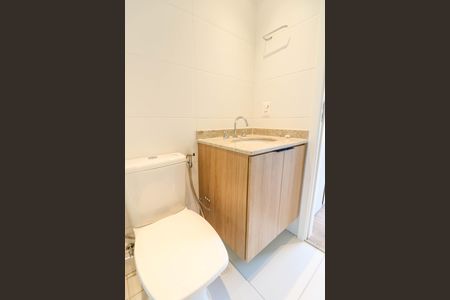 Apartamento à venda com 82m², 2 quartos e 2 vagasBanheiro da Suíte 2