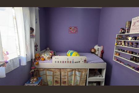 Casa à venda com 68m², 2 quartos e 2 vagas Casa à venda com 68m², 2 quartos e 2 vagasQuarto 2