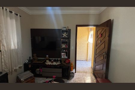 Casa à venda com 68m², 2 quartos e 2 vagas Casa à venda com 68m², 2 quartos e 2 vagasSala