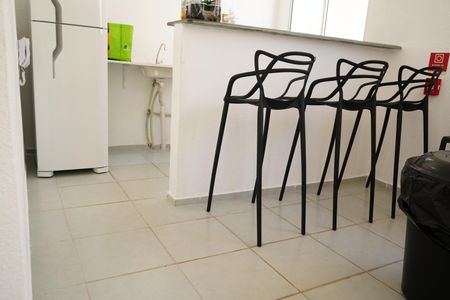 Apartamento para alugar com 32m², 2 quartos e sem vagaÁrea comum - Salão de festas