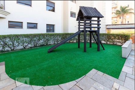 Apartamento para alugar com 75m², 2 quartos e 2 vagasÁrea comum - Playground