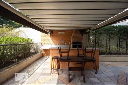 Apartamento para alugar com 75m², 2 quartos e 2 vagasÁrea comum - Churrasqueira