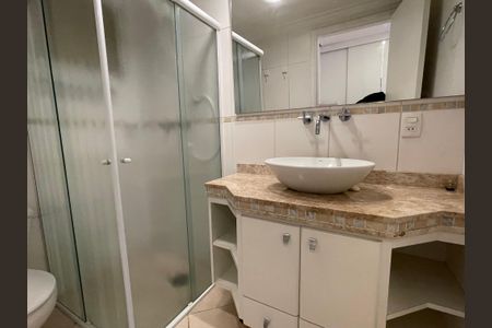 Apartamento para alugar com 75m², 2 quartos e 2 vagasBanheiro da Suíte