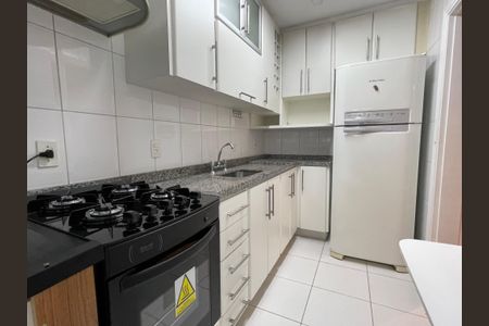 Apartamento para alugar com 75m², 2 quartos e 2 vagasCozinha e Área de Serviço