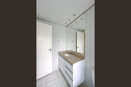 Apartamento à venda com 72m², 2 quartos e 1 vaga Apartamento à venda com 72m², 2 quartos e 1 vagaBanheiro da Suíte