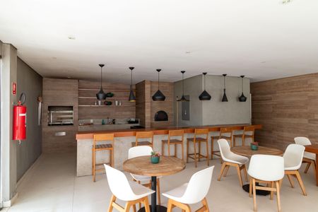 Apartamento à venda com 72m², 2 quartos e 1 vaga Apartamento à venda com 72m², 2 quartos e 1 vagaChurrasqueira