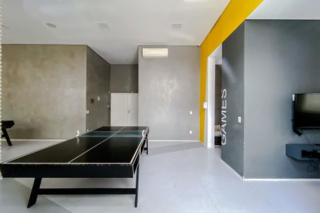 Apartamento à venda com 72m², 2 quartos e 1 vaga Apartamento à venda com 72m², 2 quartos e 1 vagaSala de Jogos