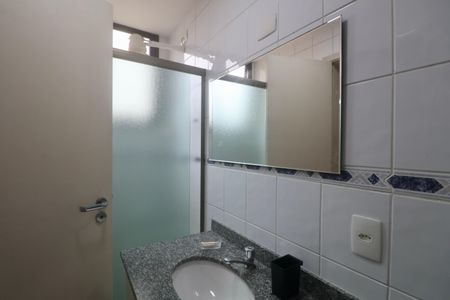 Apartamento para alugar com 74m², 2 quartos e 2 vagasBanheiro Suíte